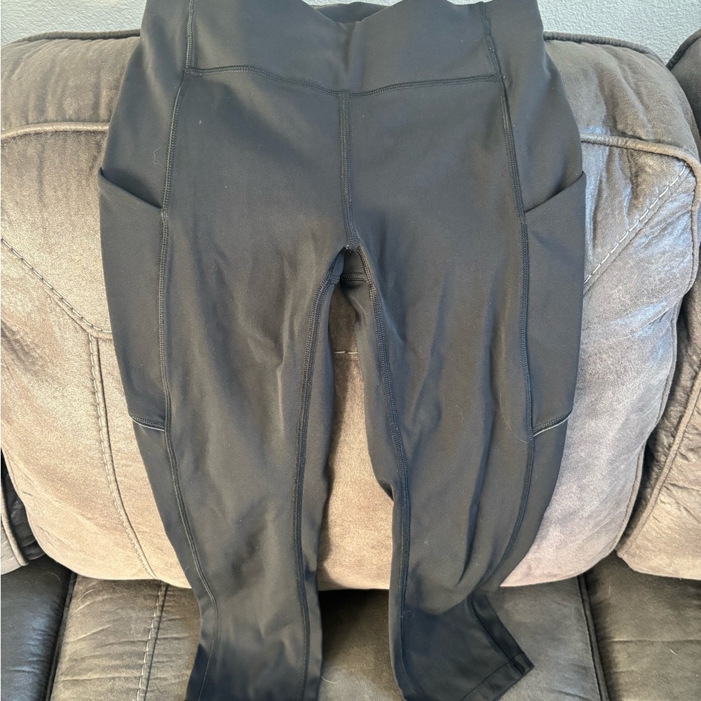 Fast and free high rise crop 23” leggings